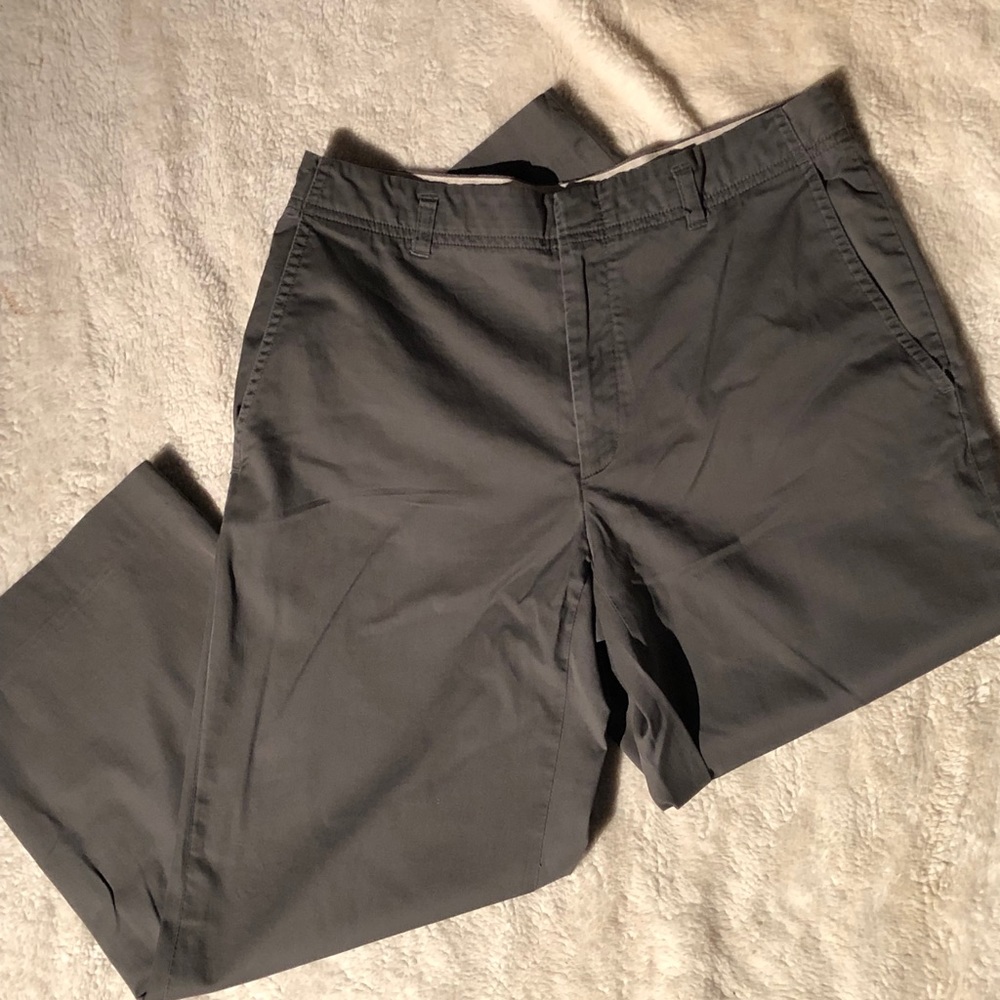 B. REPUBLIC CAPRIS 6